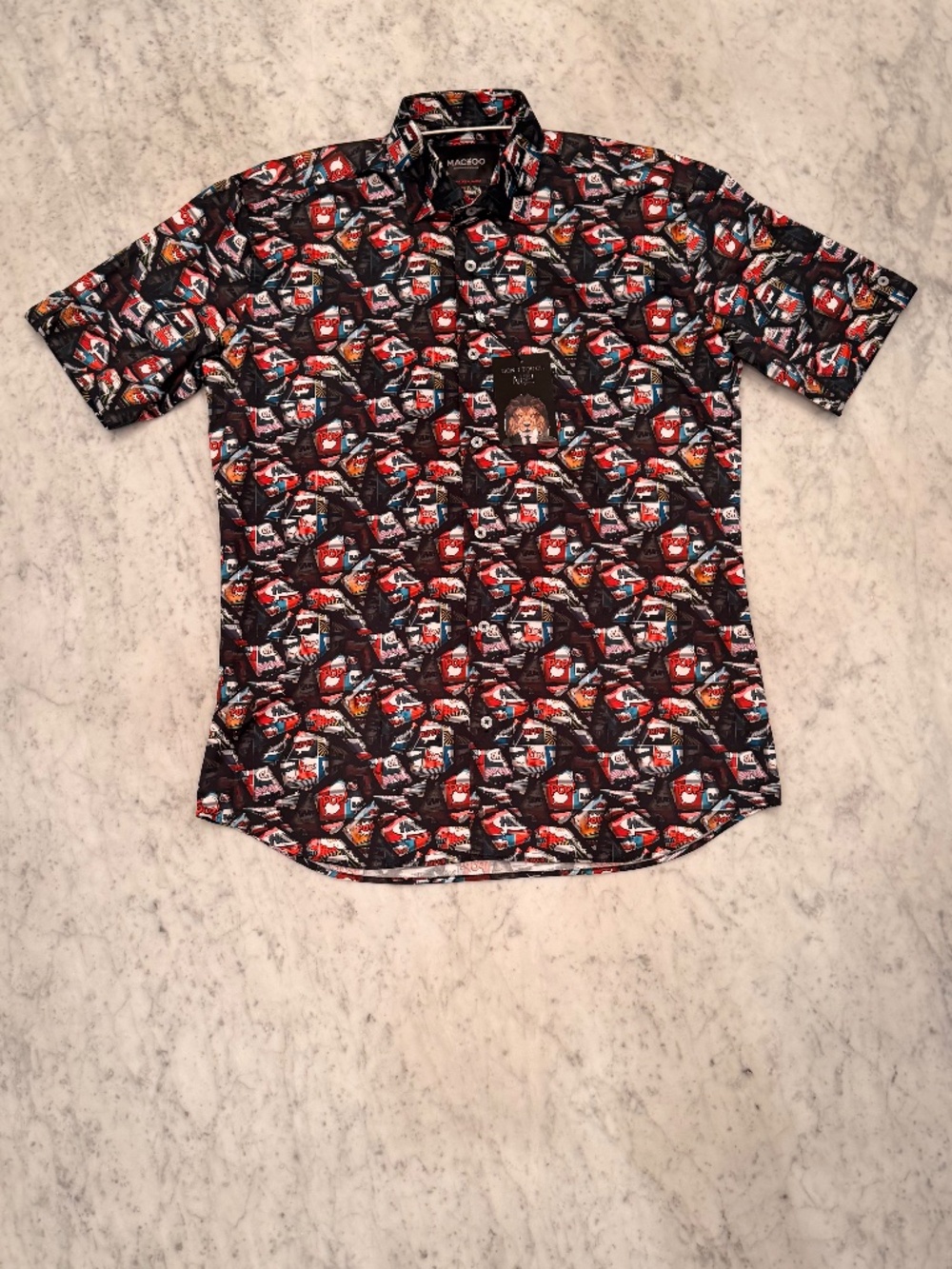 MACEOO Galileo Pop Black Comic Print Short Sleeve Button Up Shirt Size M NWT